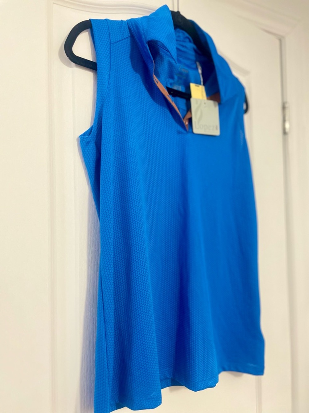 NWT Sleeveless Tank Top in Bright Blue by Nancy Lopez